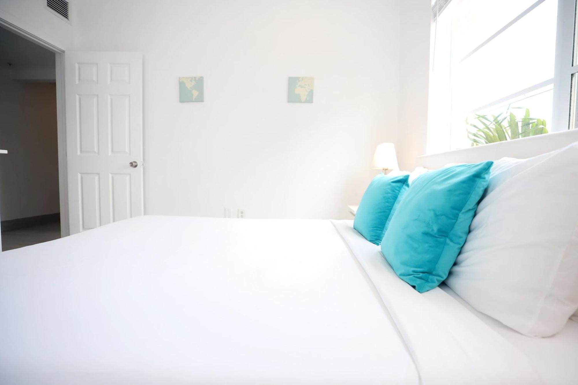 2 Bedroom Apartment 3 Minute Walk To South Beach & Ocean Drive Μαϊάμι Μπιτς Εξωτερικό φωτογραφία