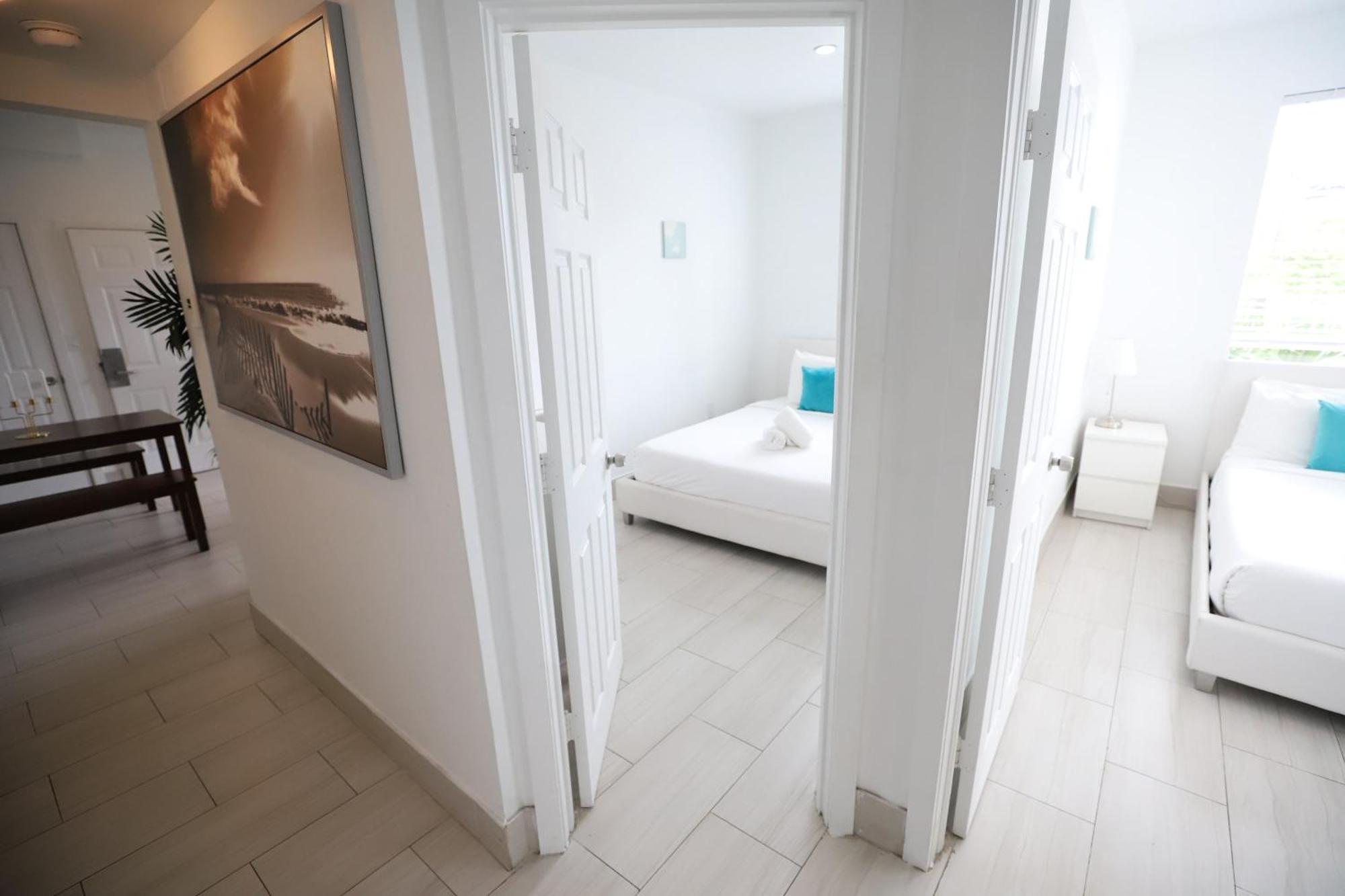 2 Bedroom Apartment 3 Minute Walk To South Beach & Ocean Drive Μαϊάμι Μπιτς Εξωτερικό φωτογραφία