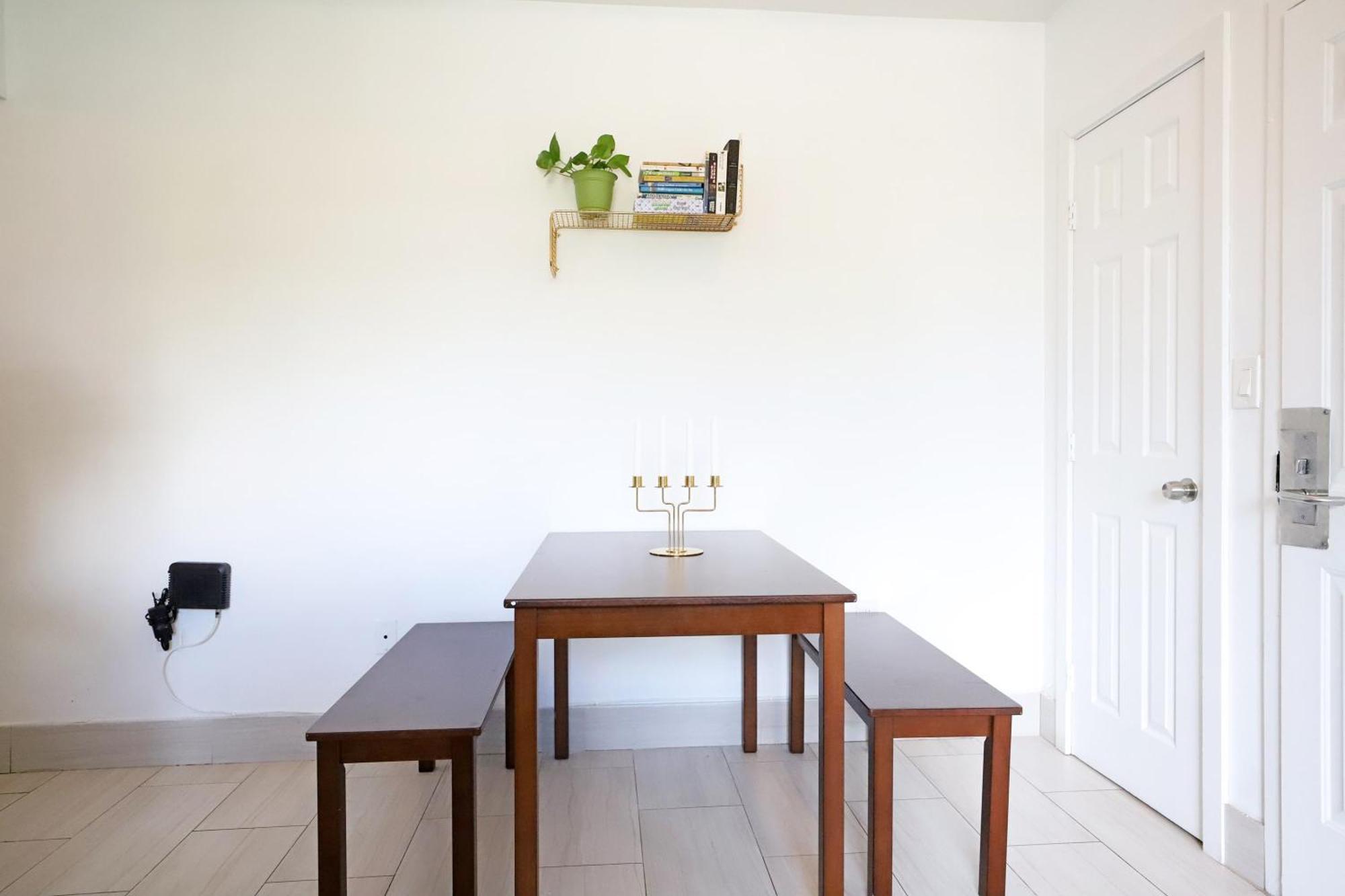 2 Bedroom Apartment 3 Minute Walk To South Beach & Ocean Drive Μαϊάμι Μπιτς Εξωτερικό φωτογραφία
