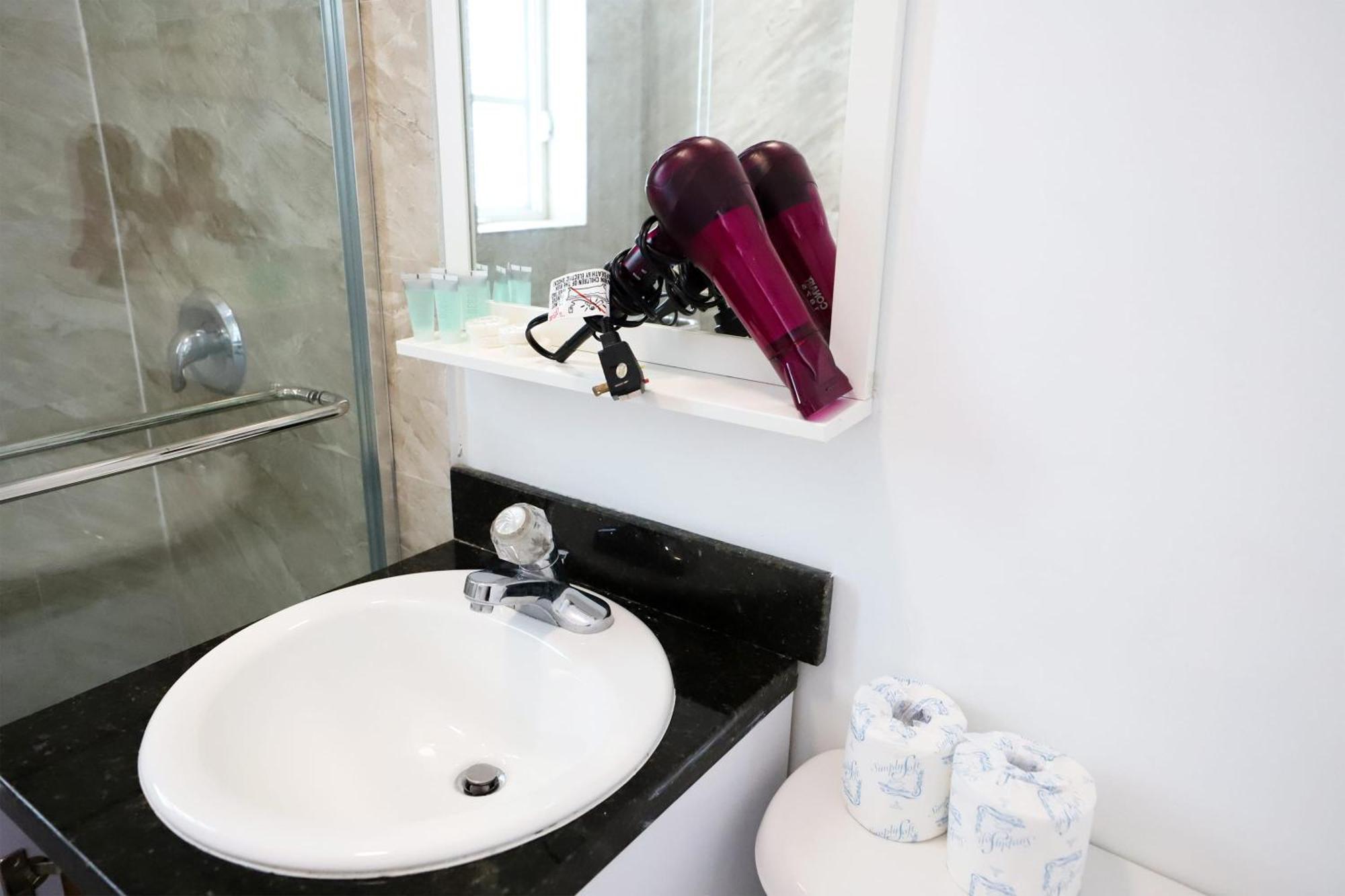 2 Bedroom Apartment 3 Minute Walk To South Beach & Ocean Drive Μαϊάμι Μπιτς Εξωτερικό φωτογραφία